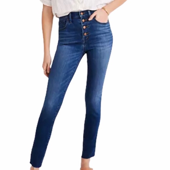 10" High-Rise Skinny Crop Jeans: Button-Front TENCEL™ Denim Edition - Picture 3 of 10